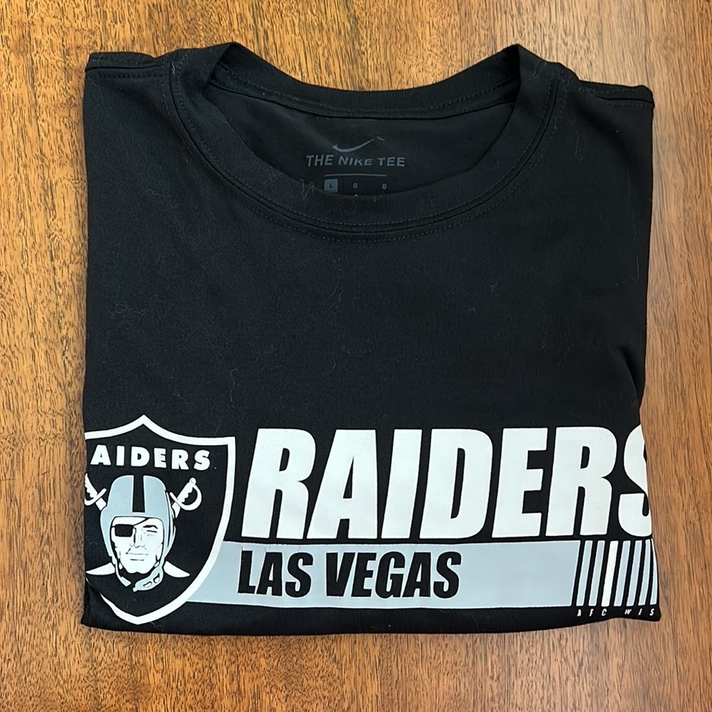 Nike Las Vegas Raiders Dri-Fit Tee - Picture 6 of 6